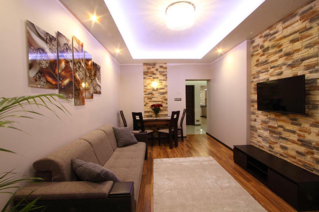 Apartament H&P Gold Apartamento Varsovia Exterior foto